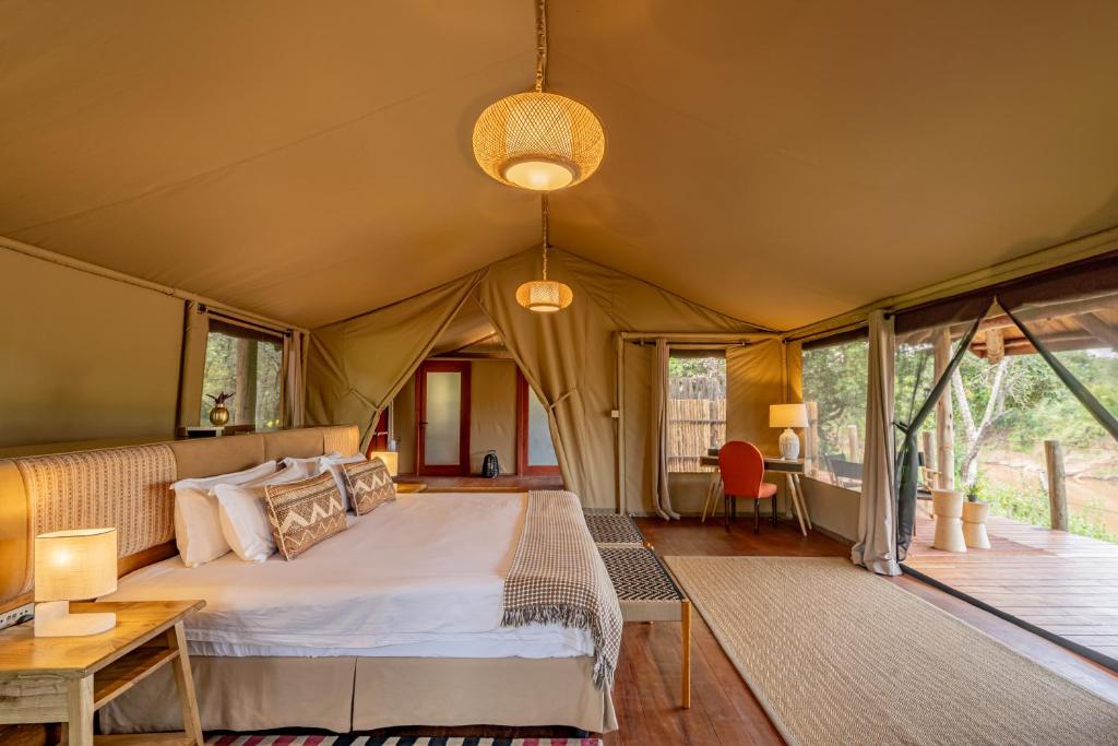 Royal Mara Safari Lodge image 3